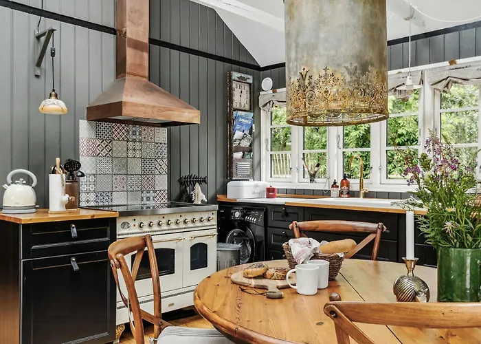 Nature Sanctuary With Wildlife And Cozy Corners
